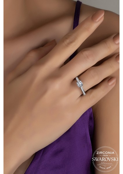 Union Swarovski Zirconia Kadın Gümüş Yüzük