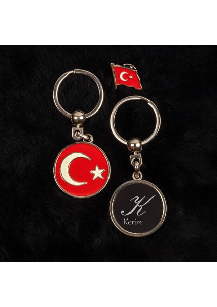 Isim Baş Harf Tasarımlı Türk Bayraklı Anahtarlık ve Rozet