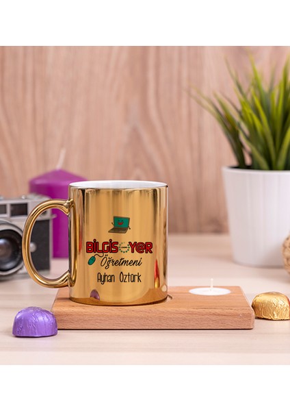 Kişiye Özel Bilgisayar Öğretmeni Ahşap Altlıklı Mumlu Gold Kupa Bardak