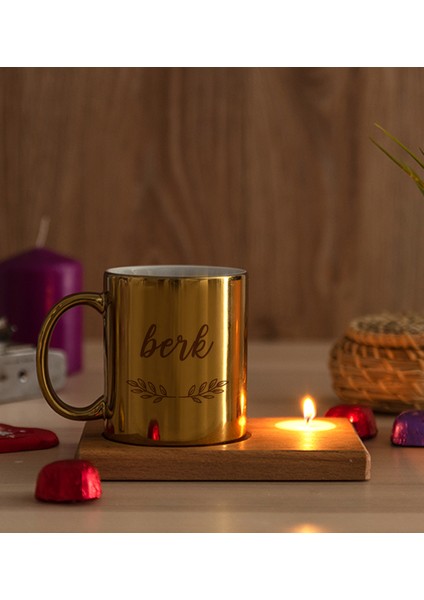 Kişiye Özel Erkeklere Hediye Ahşap Altlıklı Mumlu Gold Kupa Bardak modelleri