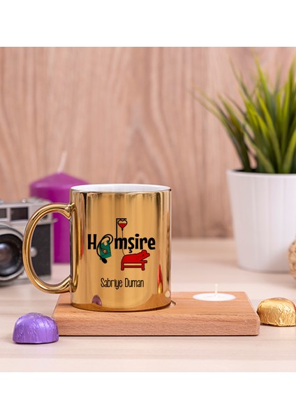Kişiye Özel Hemşire Ahşap Altlıklı Mumlu Gold Kupa Bardak