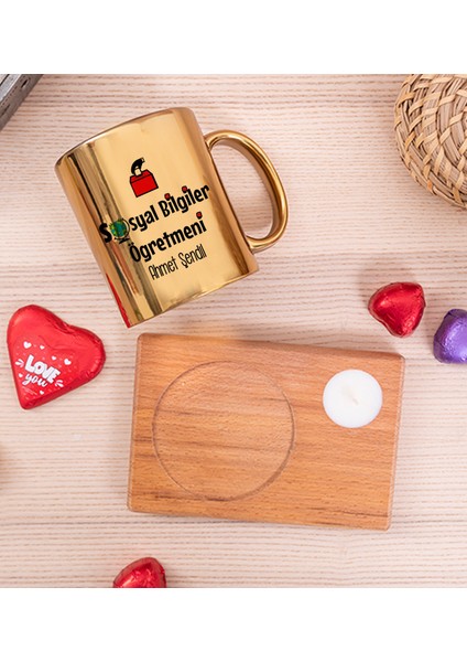 Kişiye Özel Sosyal Bilgiler Öğretmeni Ahşap Altlıklı Mumlu Gold Kupa Bardak fiyatları