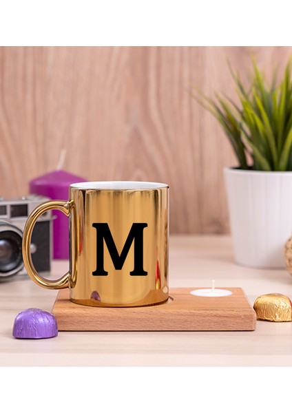 Kişiye Özel Kişiye Özel Baş Harfli Ahşap Altlıklı Mumlu Gold Kupa Bardak
