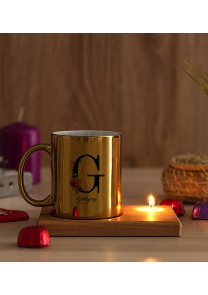 Kişiye Özel Baş Harfli ve İsimli Ahşap Altlıklı Mumlu Gold Kupa Bardak modelleri