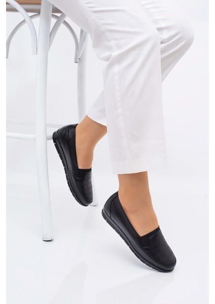 TRZ350 Içi Deri Topuk Jelli Ortopedik Günlük Anne Ayakkabı fırsatları