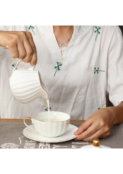 Klasik Avrupa Tarzı Beyaz Porselen Şeker Kase Ve Krema Tencere Seti Süt Sürahi Cafe Coffeeware Kitleri Şeker Kavanoz Spice Konteyner | Şeker Ve Krema Tencere (Yurt Dışından) modelleri