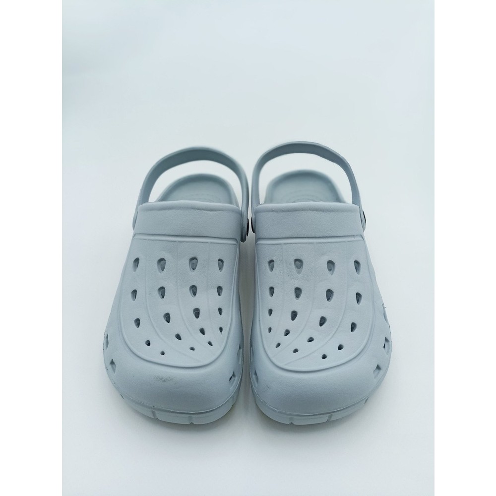 chambray crocs