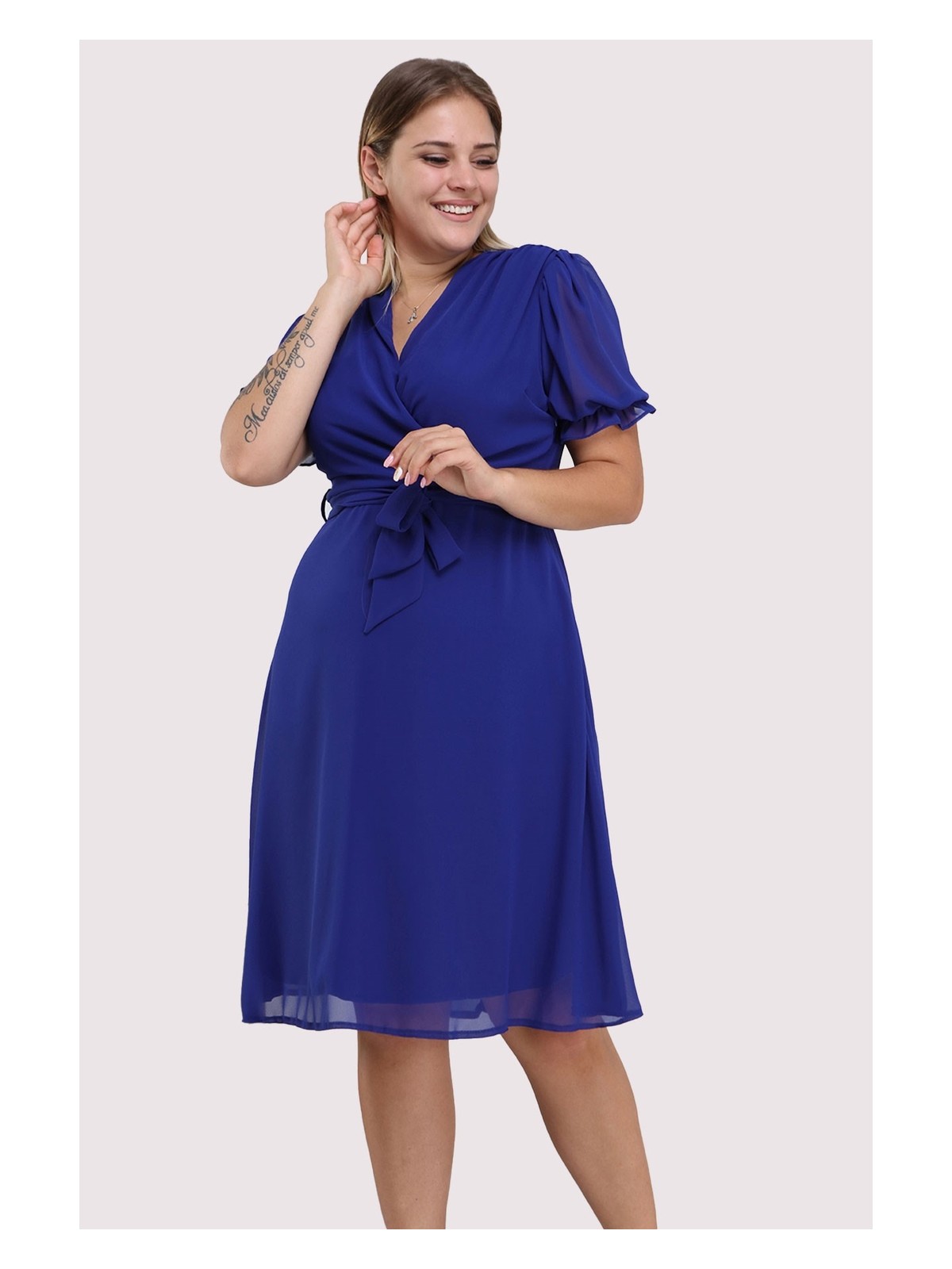 Apsen Kadın Kruvaze Yaka Kuşaklı Büyük Beden Midi Boy Şifon Elbise 4255-110 - Görsel 4