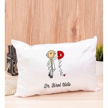 Hediye Dükkanı Kişiye Özel  Doktor Karikatürü Dikdörtgen Yastık