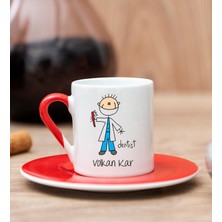 Hediye Dükkanı Kişiye Özel  Erkek Diş Hekimi Karikatürü Kırmızı Türk Kahvesi Fincanı