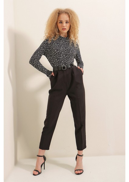 Kemerli Arka Lastik Pantolon