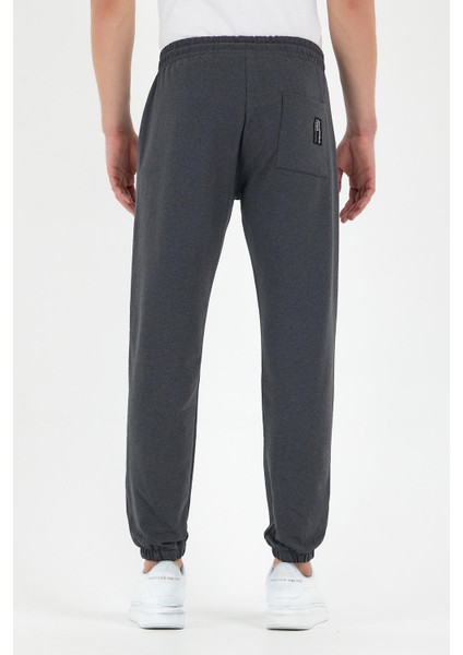 Antrasit Erkek Eşofman Altı Etiketli Arka ve Yan Cepli Regular Fit Lastik Paça fırsatları