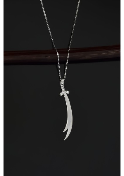 925 Ayar Gümüş Rodyum Kaplama Dikey Taşlı Zülfikar Kolye