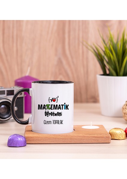 Kişiye Özel Matematik Öğretmeni Ahşap Altlıklı Mumlu Siyah Kupa Bardak