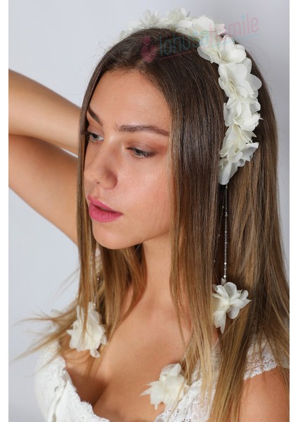 LH2310 Sarkan Küpeli Ekru Lohusa Tacı modelleri