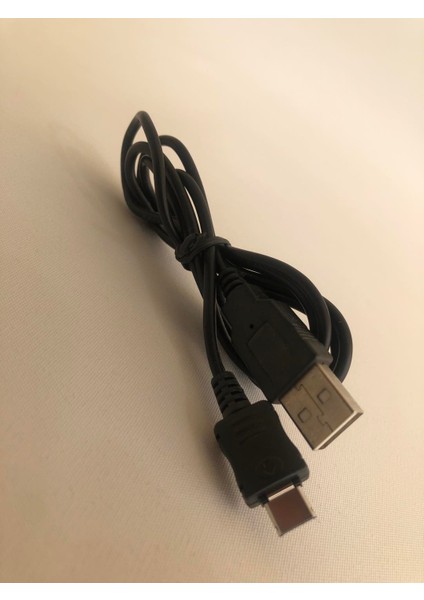 Cep Telefonu Data Şarj Kablosu 8X1MM