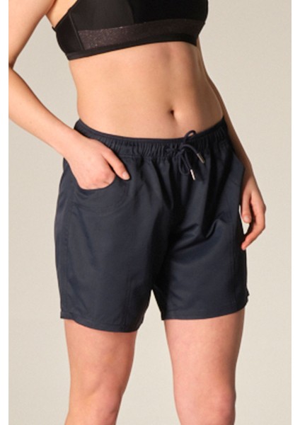 Kadın Deniz Şort Lacivert Su İtici Özellikte Rahat Kullanım İçin Tasarlandı fiyatları