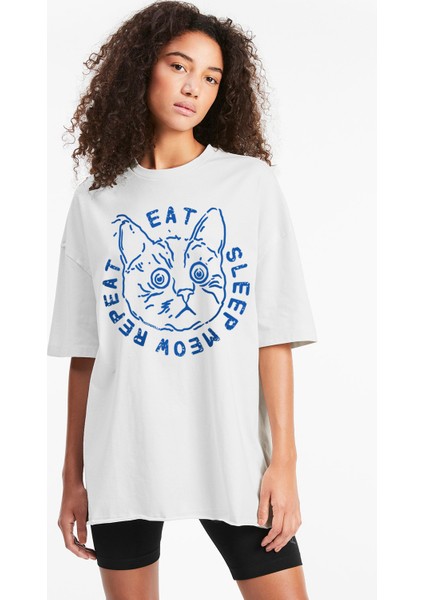 Şaşkın Kedi Beyaz Oversize Kısa Kollu Kadın T-Shirt