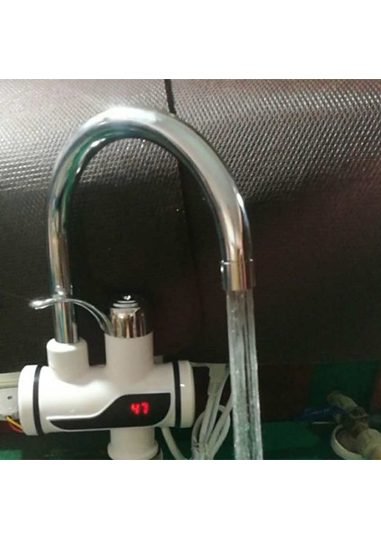 Srıwen Ab Fişi Paslanmaz Çelik LED Dijital Ekran Sıcak ve Soğuk Su Mikser Musluk Suyu Isıtıcı Lavabo Havzası Musluk Çıkış Mikser Ab Fişi (Gümüş)(Yurt Dışından) indirimleri