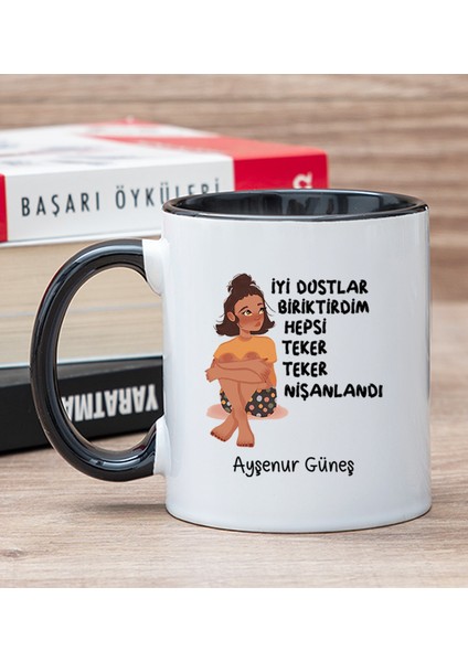 Kişiye Özel Iyi Dostlar Biriktirdim Siyah Kupa Bardak
