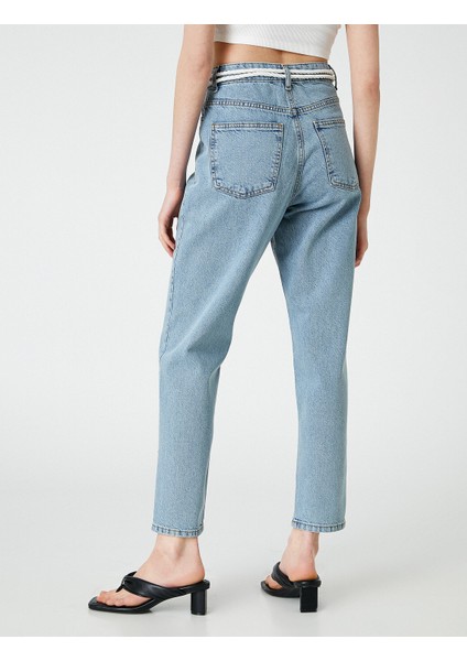 2SAL40060MD Yüksek Bel Mom FitAçık İndigo Kadın Denim Pantolon fırsatları