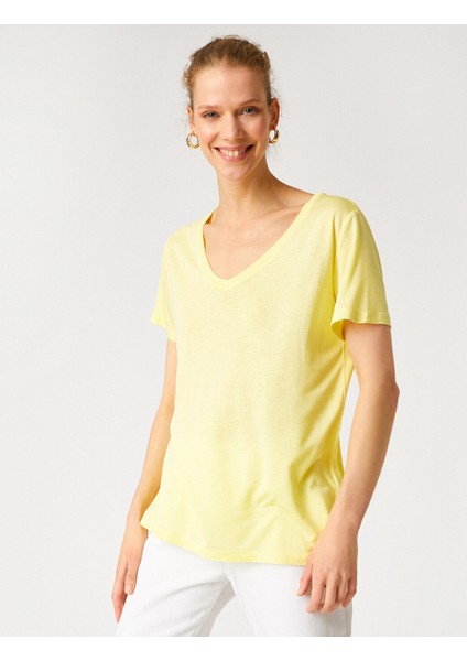 Kadın Bisiklet Yaka Kısa Kollu Basic Tişört fiyatları