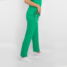 Nur Medikal Giyim Yaprak Yeşili Likralı Pantolon