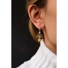 Papatya Silver 925 Ayar Gümüş Gold Kaplama Incili Harf Lotus Halka Küpe