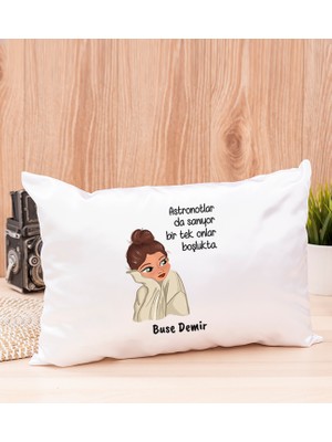 Hediye Dükkanı Kişiye Özel  Astronotlar Sanıyor Dikdörtgen Yastık