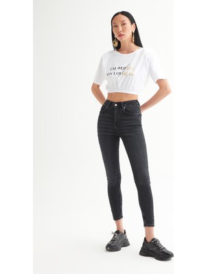 AÇELYAOKCU Vatkalı Sloganlı Crop Tshirt