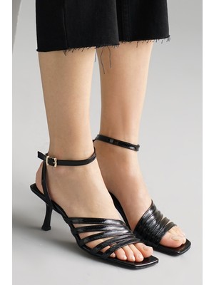 Mio Gusto Isabella Rugan Siyah Renk Kadın Sandalet Topuklu Ayakkabı