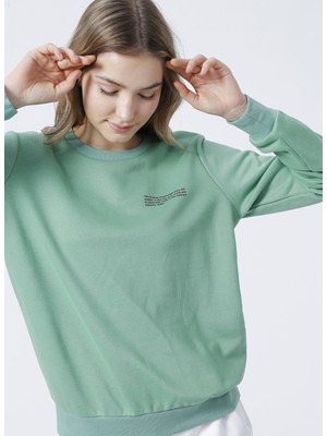 Aeropostale Bisiklet Yaka Standart Kalıp Baskılı Kadın Yeşil Sweatshirt - K-ARTEMIS-Y