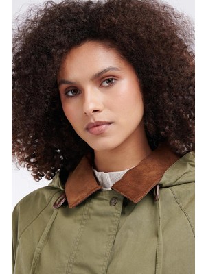 Barbour Oxburgh Showerproof Ceket GN31 Olive/classic