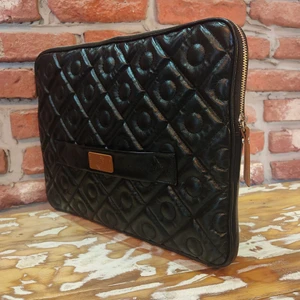 Unisex 15.6 Inç Uyumlu Kapitone Laptop Kılıfı