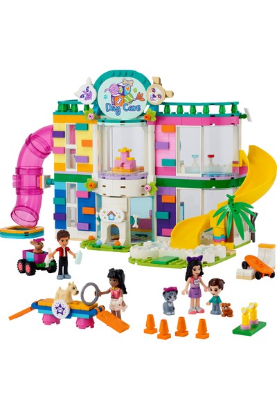 LEGO Friends Evcil Hayvan Bakım Merkezi 41718 - Hayvansever Çocuklar Için Yaratıcı Oyuncak Yapım Seti (593 Parça)