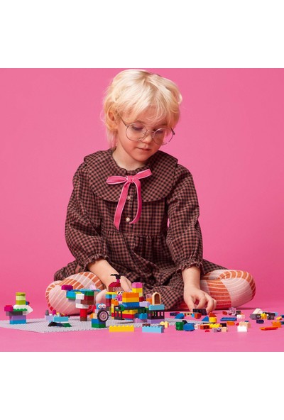 LEGO Classic Gri Plaka 11024 - 4 Yaş ve Üzeri Çocuklar Için Yaratıcı Oyuncak Yapım Seti (1 Parça)