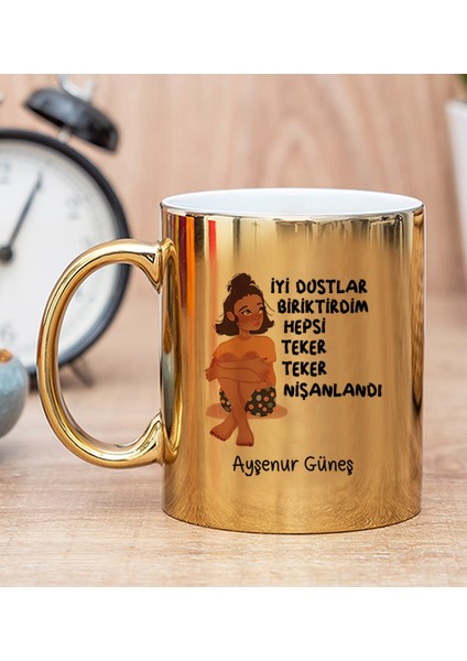 Kişiye Özel İyi Dostlar Biriktirdim Gold Kupa Bardak