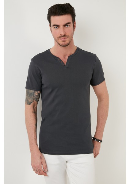 % 100 Pamuklu V Yaka Slim Fit T Shirt Erkek T SHİRT 5902122 modelleri