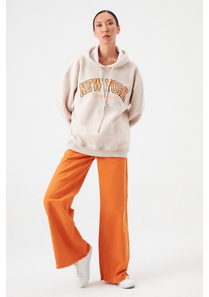 AÇELYAOKCU Oversize Kapüşonlu New York Baskılı Sweartshirt