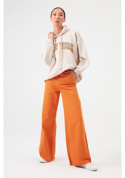AÇELYAOKCU Oversize Kapüşonlu New York Baskılı Sweartshirt
