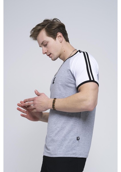 Linus Slim Fit Likralı Kol ve Omuz Şeritli Erkek Tshirt