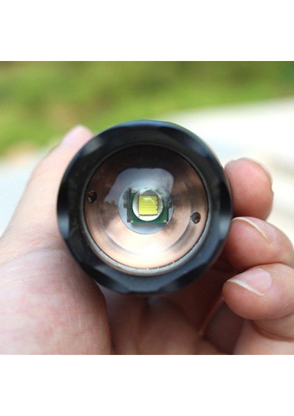 879LED El Feneri L2 Teleskopik Odaklama T6 Uzun Menzilli Şarj Parlaması (Yurt Dışından) fırsatları