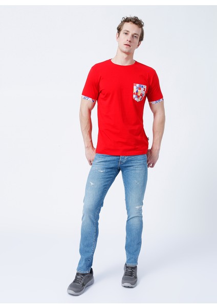 O Yaka Normal Kalıp Baskılı Kırmızı Erkek T-Shirt - 22.01.07.020_Flag Pocket