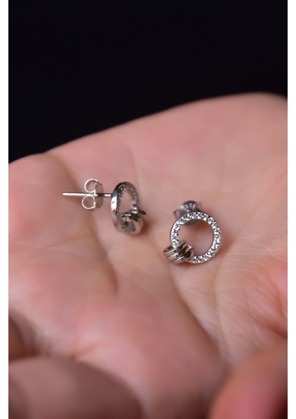 925 Ayar Gümüş Rodyum Kaplama Zirkon Taşlı Çemberde Üçlü Halka Çivili Küpe