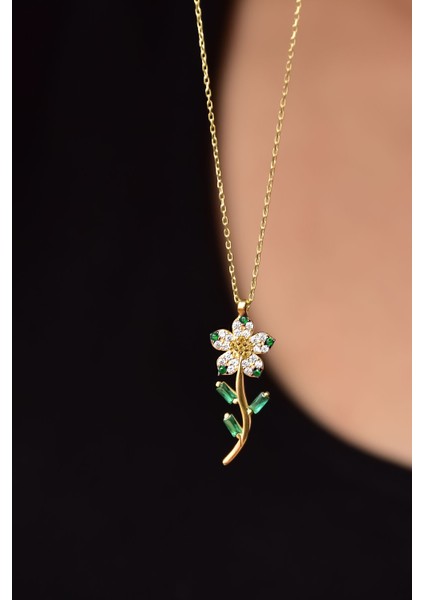 925 Ayar Gümüş Gold Kaplama Yeşil Taşlı Papatya Kolye modelleri