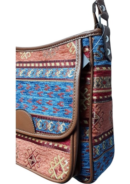 Otantik ve Kilim Desenli Goblen Omuz Çantası