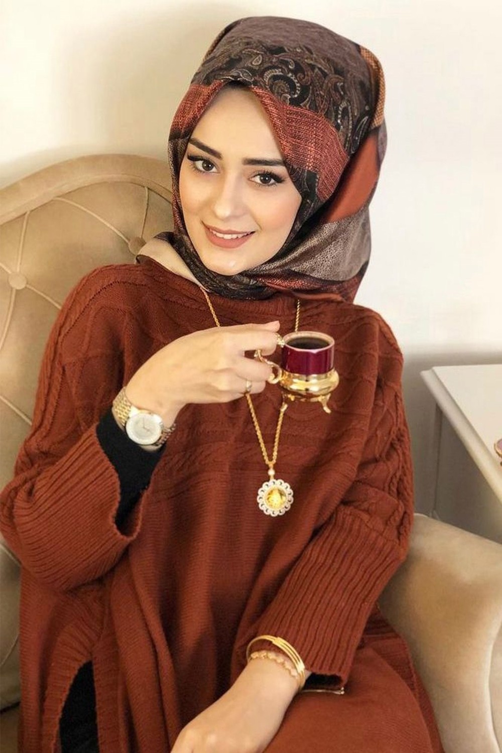 Lêvi D'or Levidor Lêvi D'or Yeni Sezon Trend Polyester 90X90 Twill (Tivil) Eşarp Modeli Tesettür Nağme Ürünü görsel 2