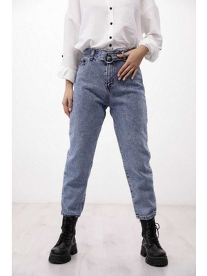 Modaline Kemeri Halka Detaylı Jean Pantolon