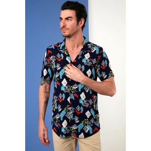 Kısa Kollu Apaş Yaka Desenli Gömlek Erkek Gömlek CF21S114293