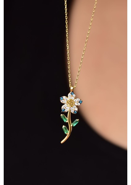 925 Ayar Gümüş Gold Kaplama Mavi Taşlı Papatya Kolye modelleri